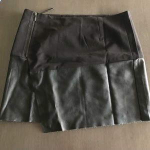 Pleather mini 🖤🔥